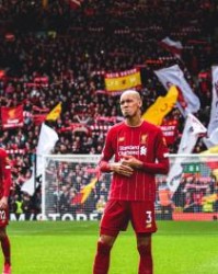  利物浦逆转绝杀，补时进球险胜伯恩茅斯