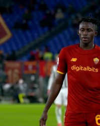  罗马遭遇黑色三分钟补时崩盘惜败乌迪内斯  