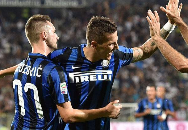  国际米兰客场二比二战平那不勒斯错失登顶良机  